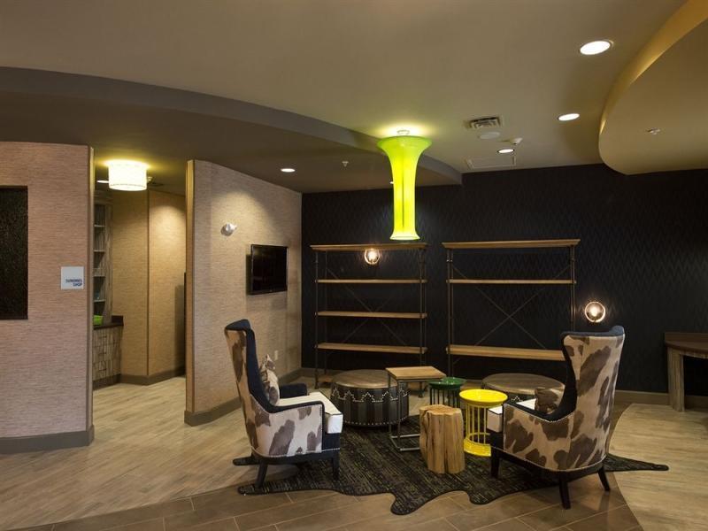 Holiday Inn Express & Suites Perry-National Fairground Area By Ihg Ngoại thất bức ảnh