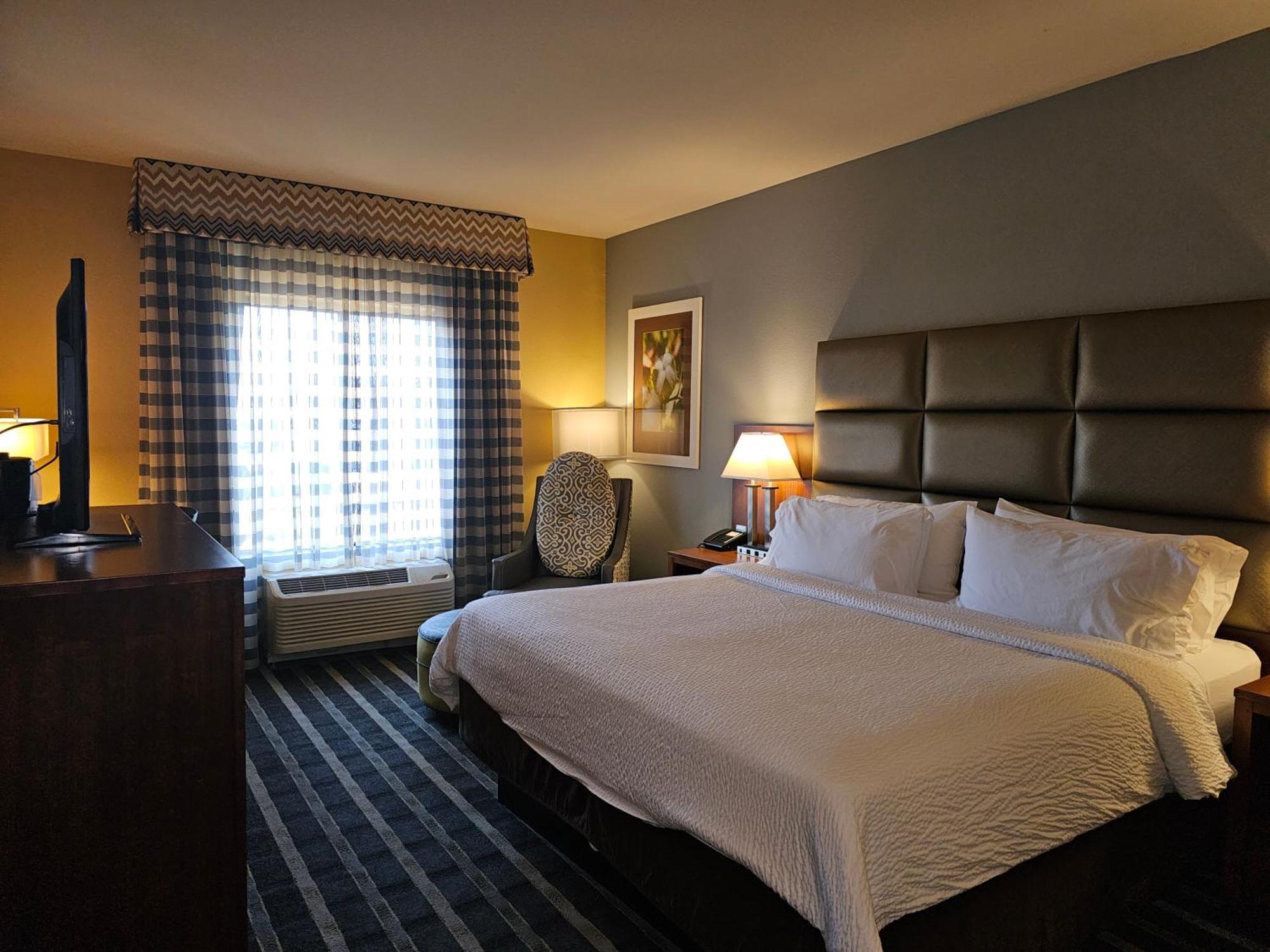 Holiday Inn Express & Suites Perry-National Fairground Area By Ihg Ngoại thất bức ảnh